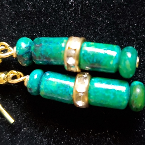 Dyed Green Turquoise Earrings - Picture 8 of 9